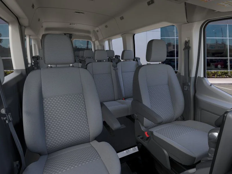 New 2026 Oxford White Ford XLT image 9