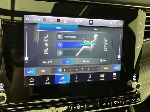 Used 2023 Diamond Black Crystal Pearlcoat Jeep Series III image 23