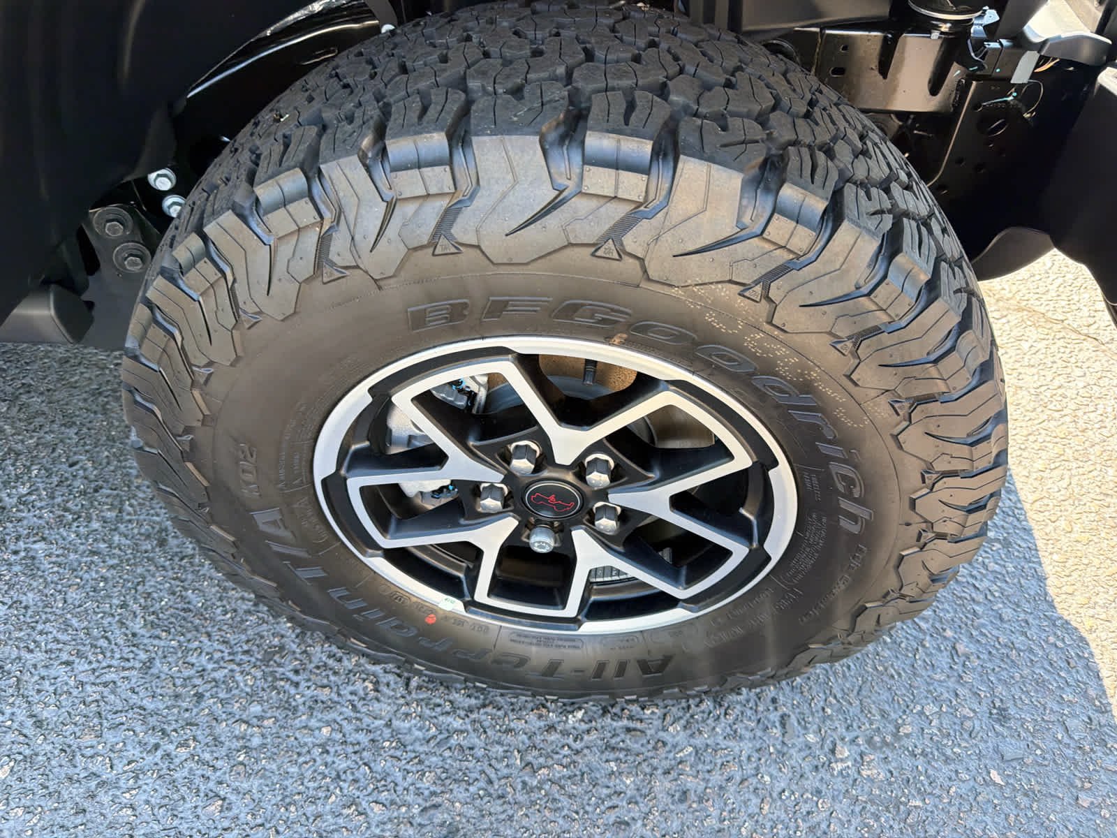 New 2026 Granite Crystal Metallic Clearcoat Jeep Rubicon image 27