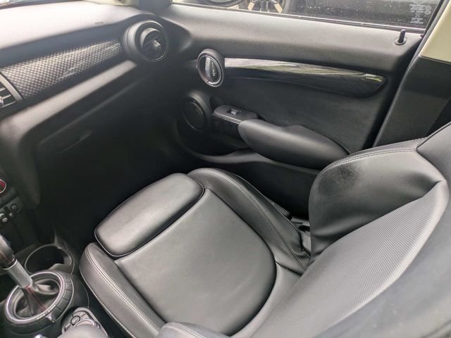 Used 2016 Gray MINI Base image 16
