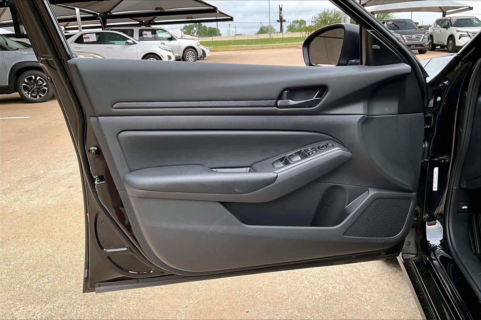Used 2025 Super Black Nissan S image 24