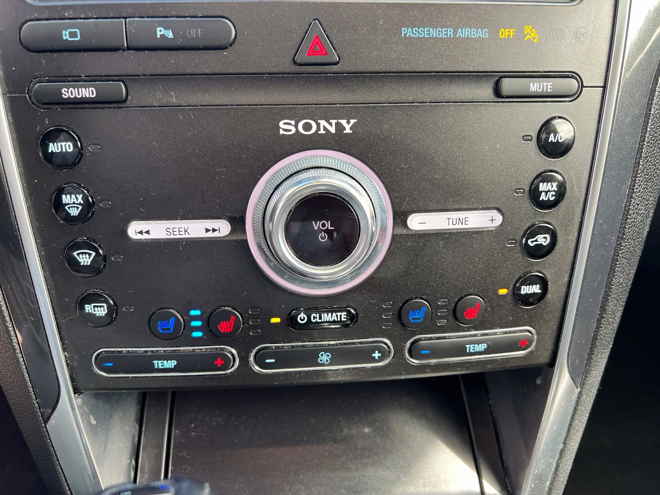 Used 2019 White Ford Sport image 41