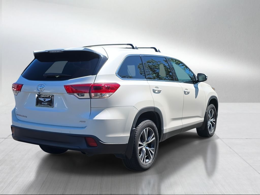 Used 2019 Blizzard Pearl Toyota LE image 3