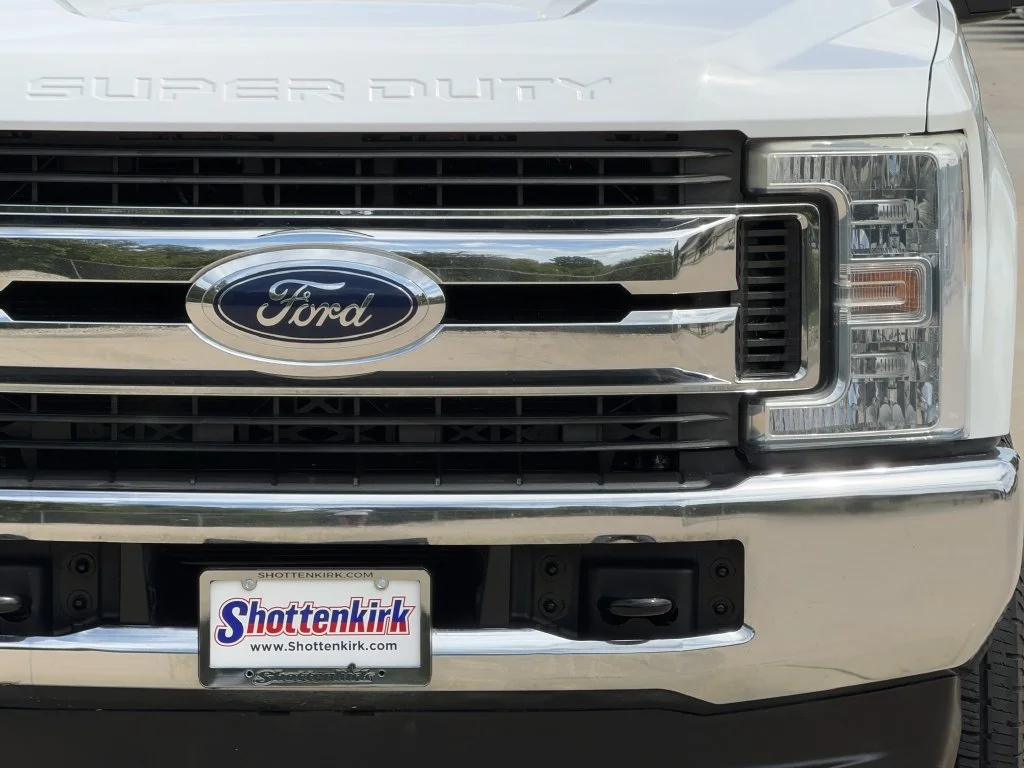 Used 2019 White Ford XLT image 9