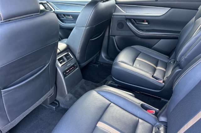 Used 2025 Silver Mazda 3.3 Turbo Premium Plus image 14