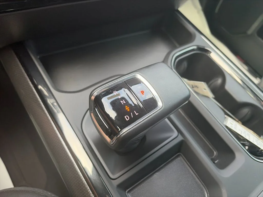 Used 2024 Gray Chevrolet ZR2 image 25