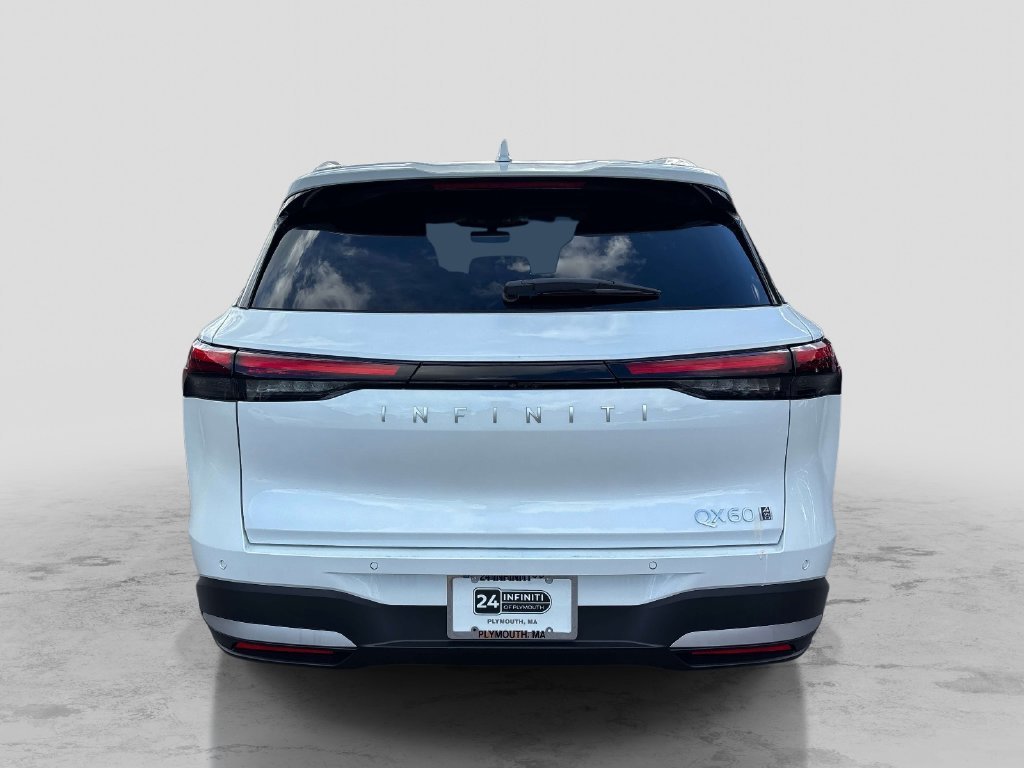 New 2027 White INFINITI LUXE image 3