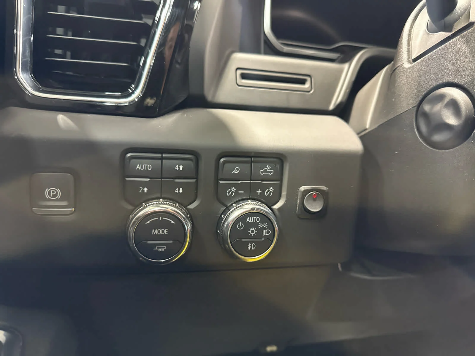 Used 2023 ONYX BLACK GMC Denali image 21