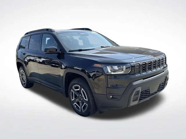New 2026 Diamond Black Crystal Pearl-Coat Exterior Paint Jeep Laredo image 1