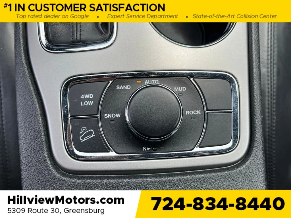 Used 2018 Bright White Clearcoat Jeep Limited image 24