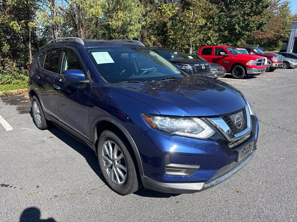 Used 2017 Blue Nissan SV image 1