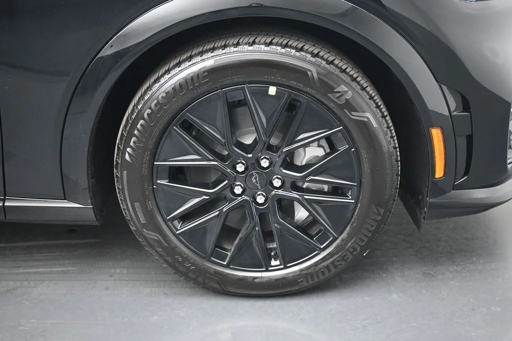 New 2026 Shadow Black Ford Premium image 21