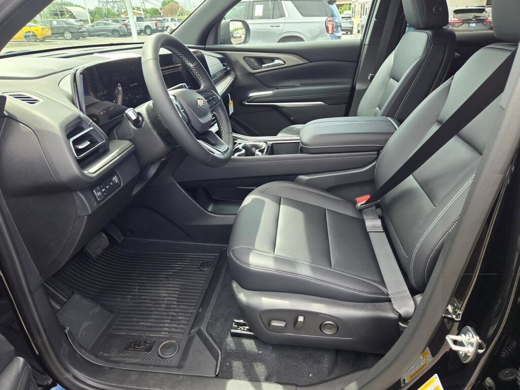 2026 Chevrolet Traverse LT - Photo 17