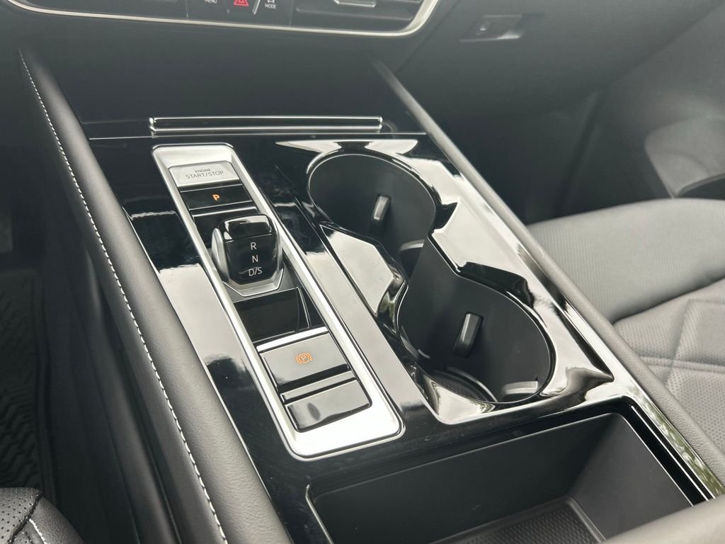 New 2026 White/off-white Volkswagen SE w/Technology image 54