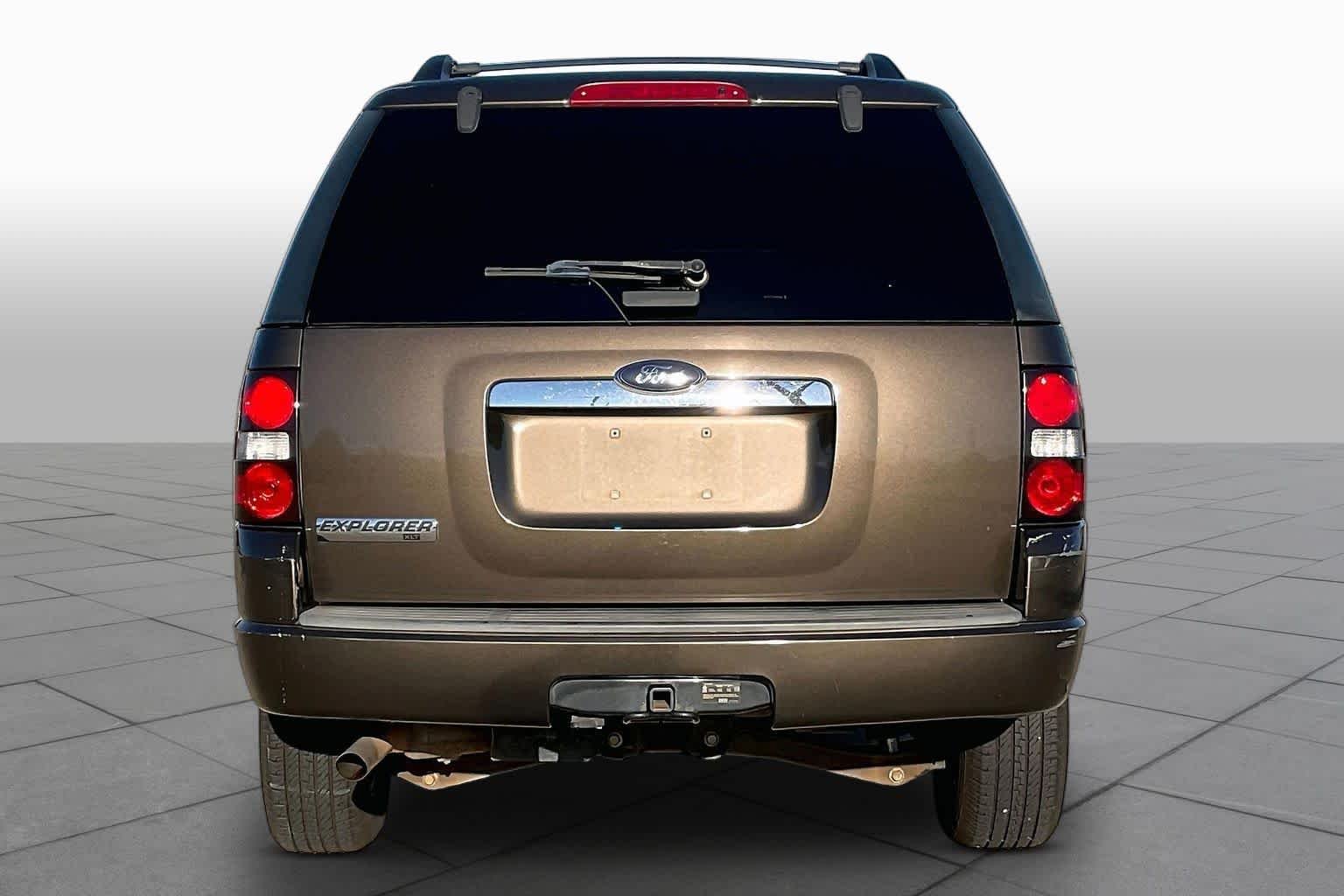Used 2008 Black Ford XLT image 3