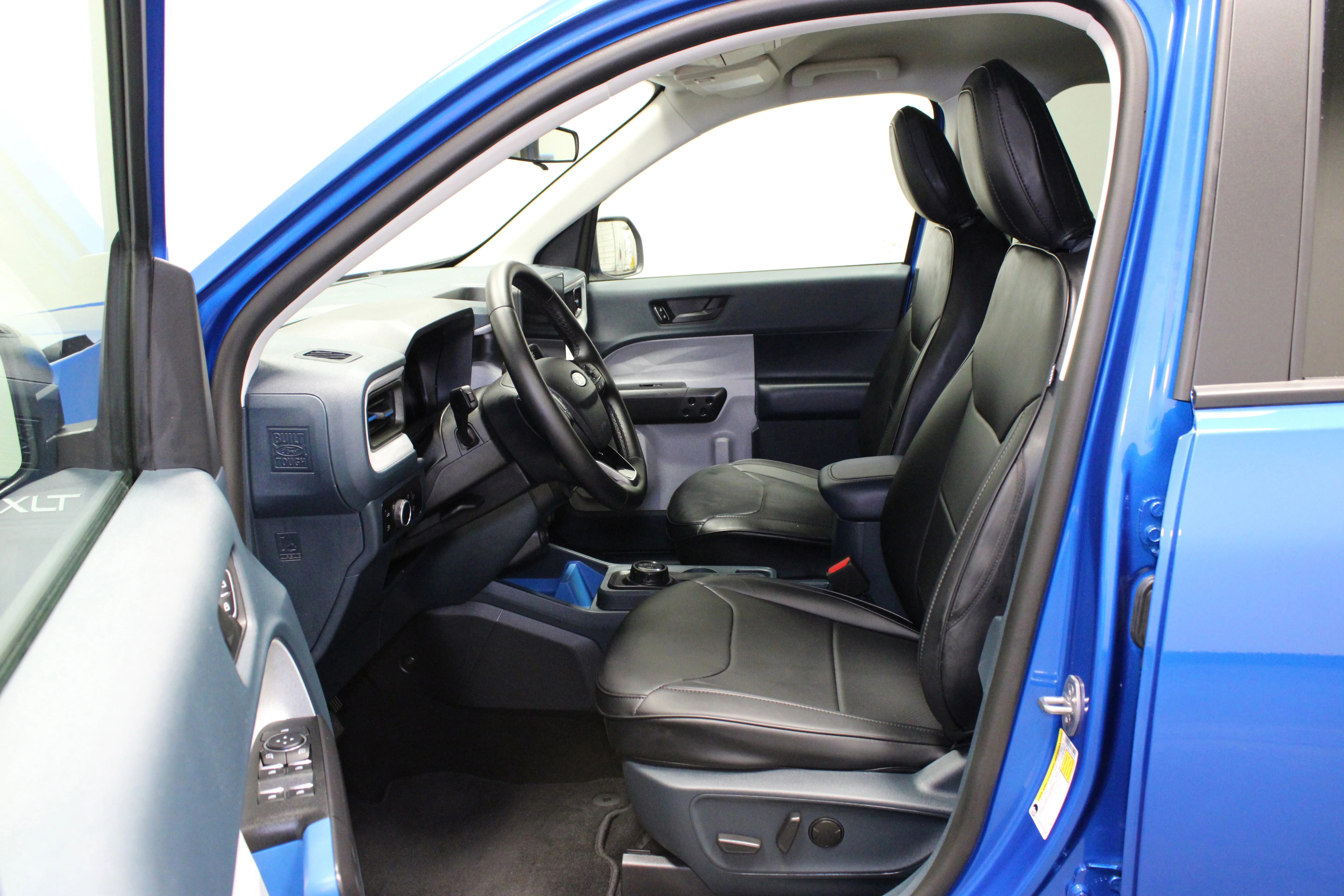 Used 2025 Blue Ford XLT image 12