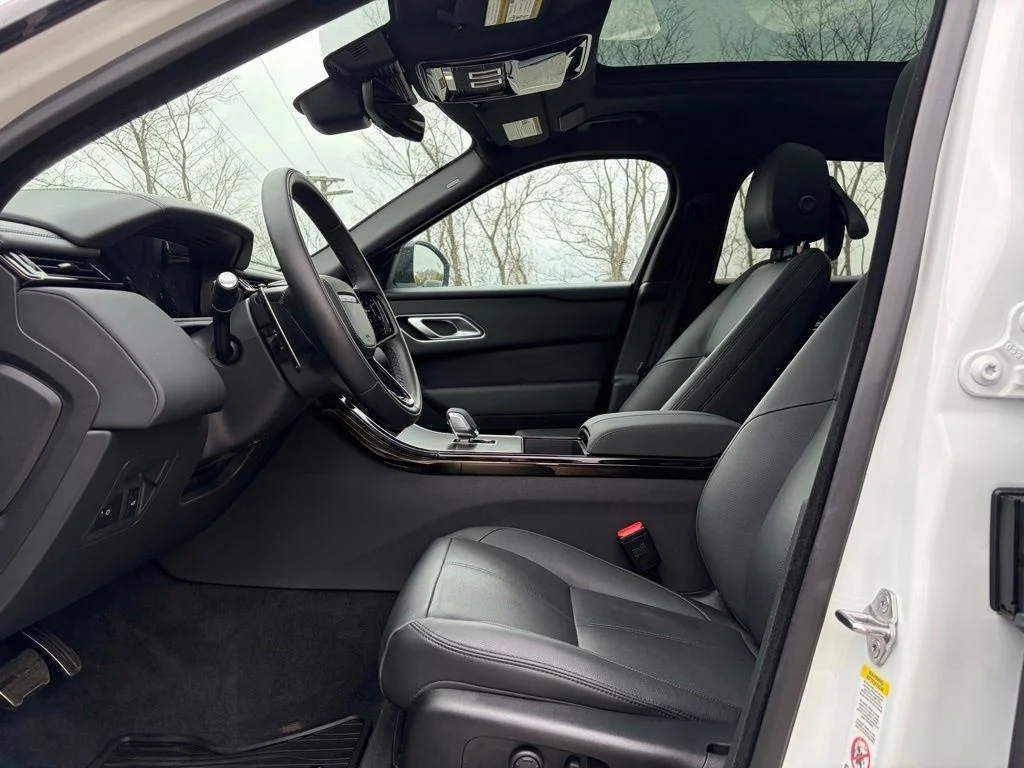 Certified Used 2026 White Land Rover Dynamic SE image 11