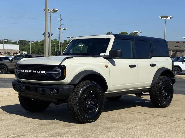 New 2026 Desert Sand Ford Badlands image 5