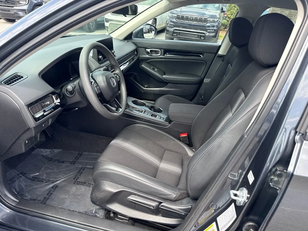 Used 2026 Black Honda LX image 3
