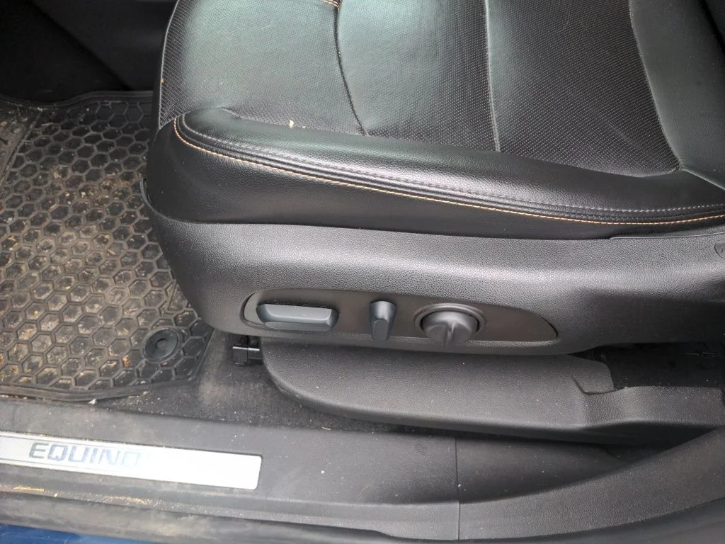 Used 2022 Blue Chevrolet Premier image 7