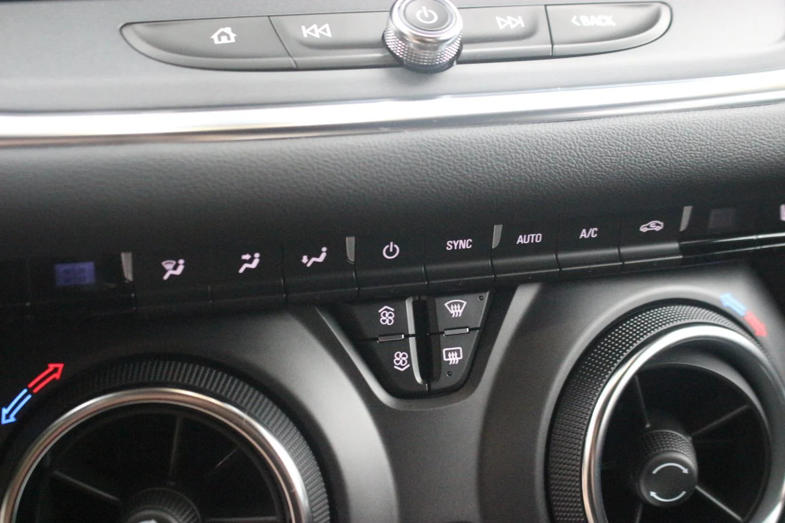 Used 2024 Black Chevrolet 2LT image 25