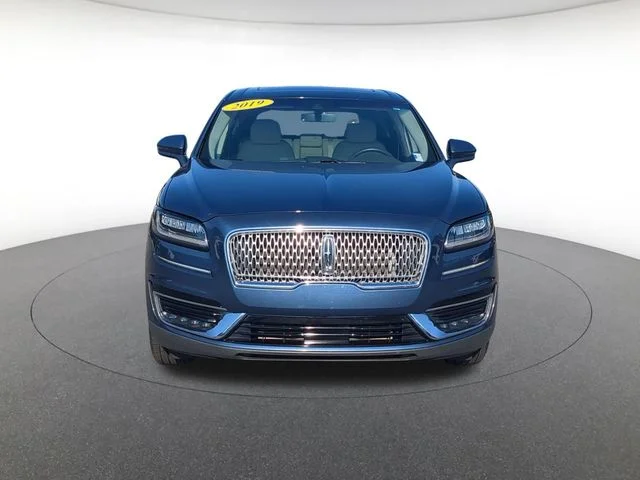 Used 2019 Blue Lincoln Reserve image 8
