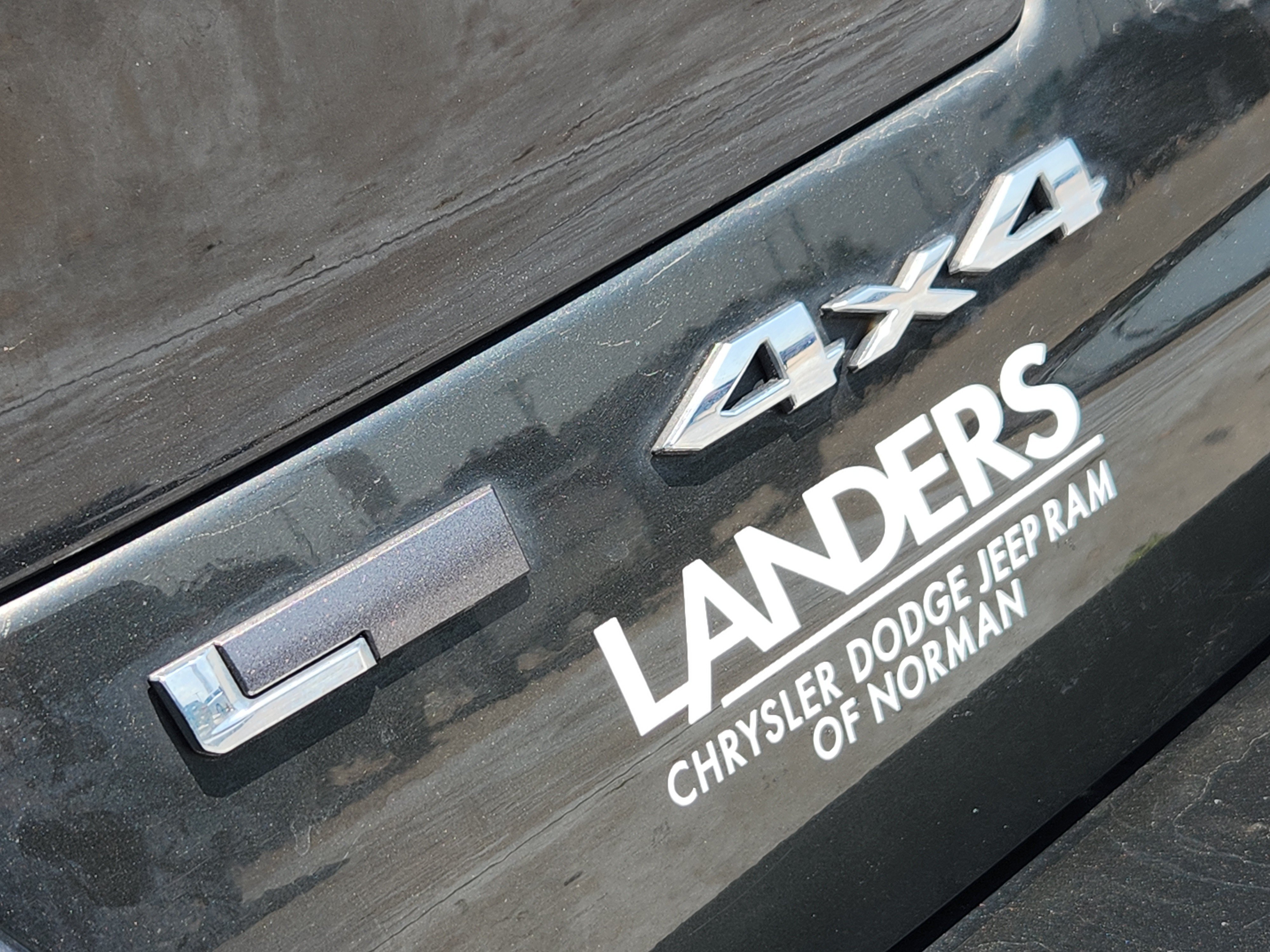 Used 2021 Rocky Mountain Pearlcoat Jeep Limited image 14