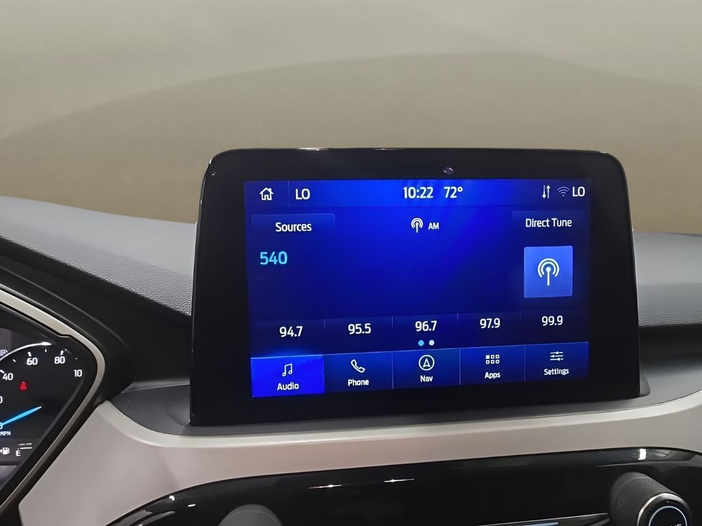 Used 2022 Blue Ford SE image 31