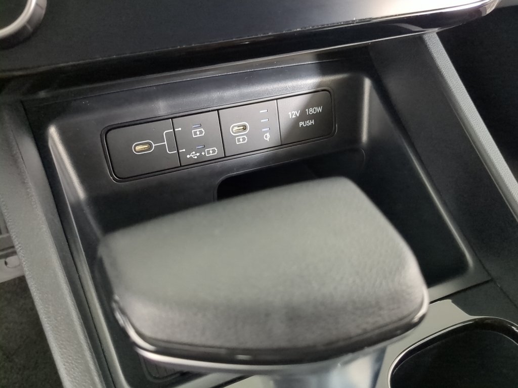 Used 2025 Shimmering Silver Hyundai SEL image 27