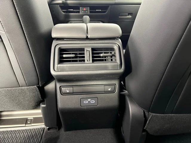 New 2026 Machine Gray Metallic Mazda 2.5 S Premium Plus AWD image 33