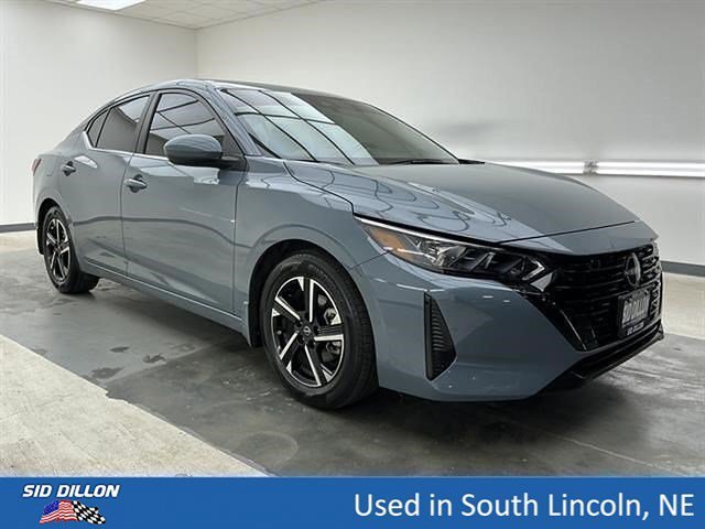 Used 2024 Gray Nissan SV image 3