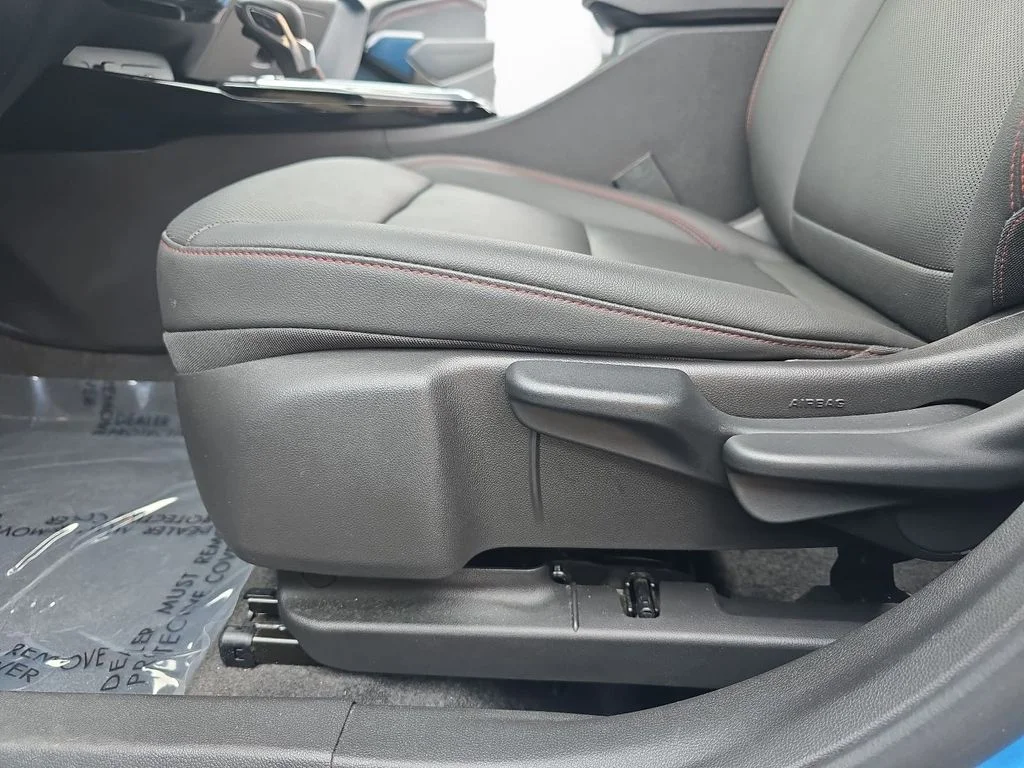 Used 2025 Blue Chevrolet 2RS image 28