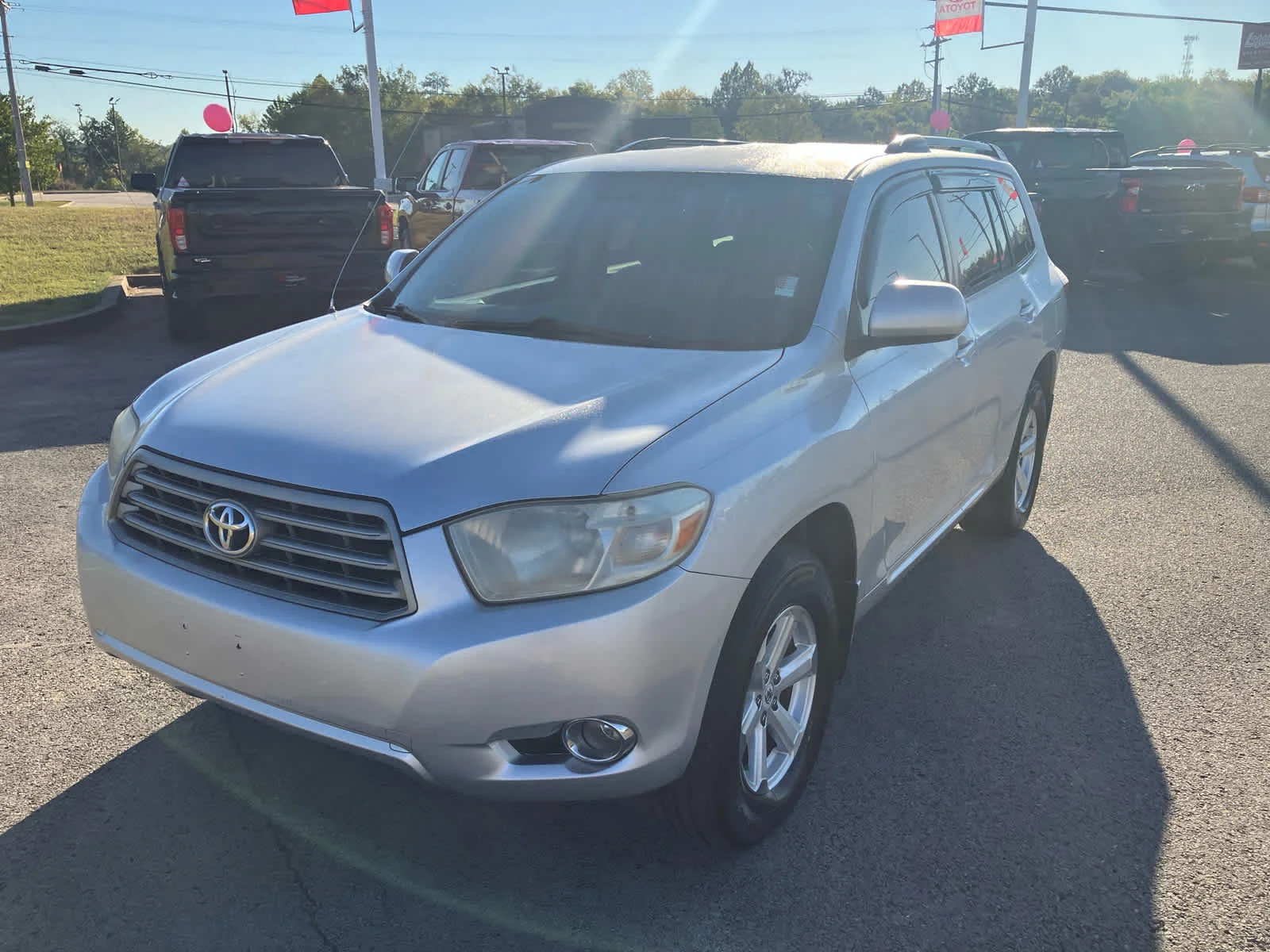 Used 2008 Classic Silver Metallic Toyota Base image 3