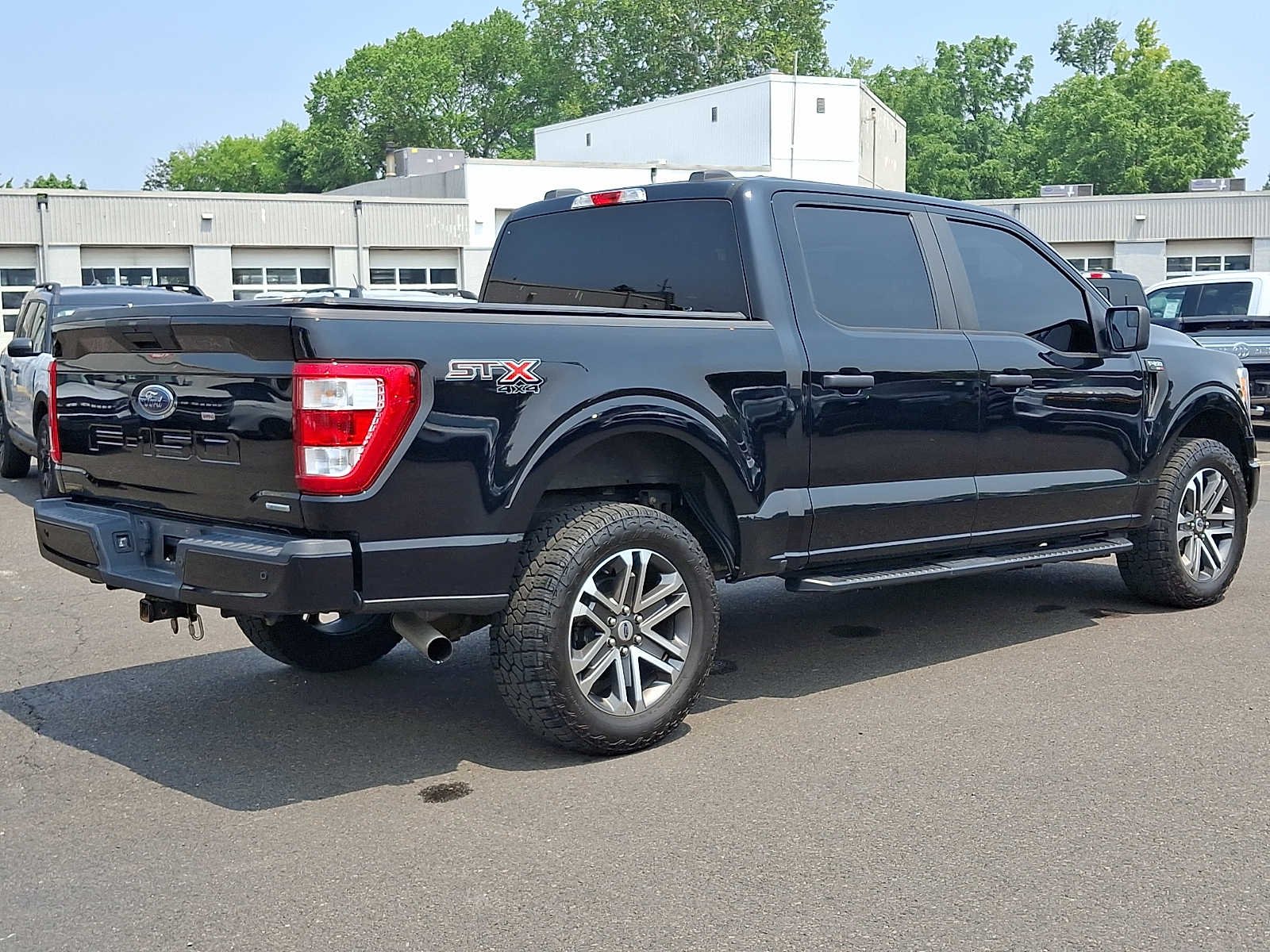 Used 2021 Agate Black Metallic Ford XL image 6