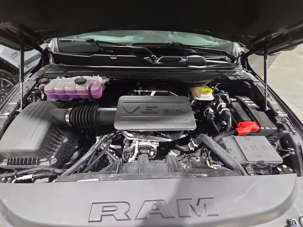 New 2026 Granite Crystal Metallic Clear-Coat Exterior Paint RAM Express image 25