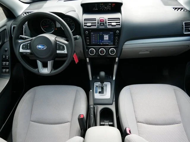 Used 2018 Gray Subaru 2.5i Premium image 13