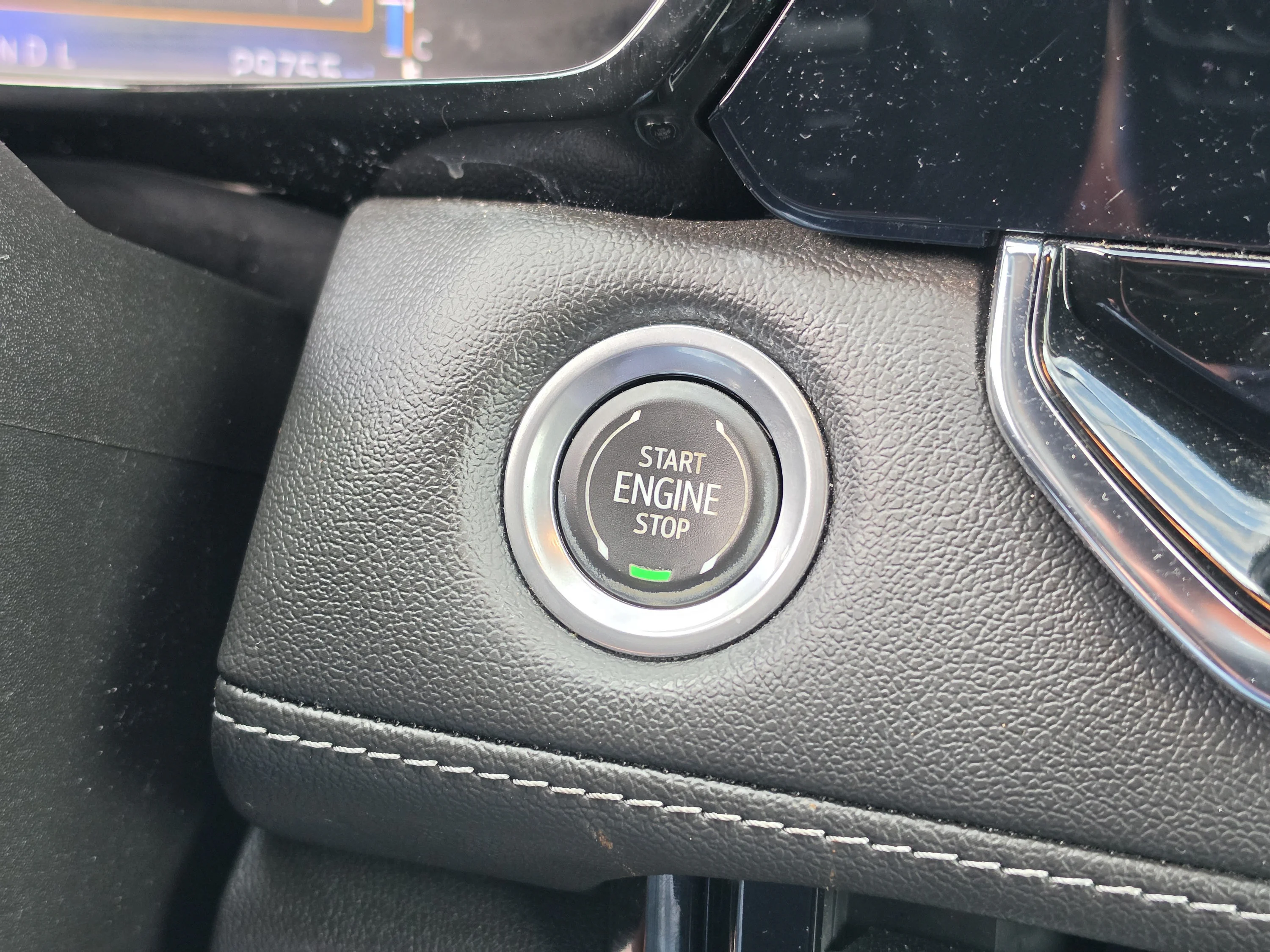 Used 2023 Summit White Chevrolet 4WD LT image 38