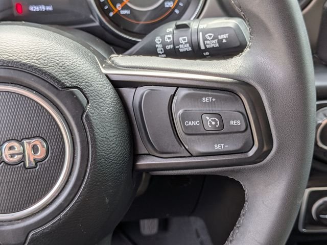 Used 2023 Green Jeep Sport S image 18