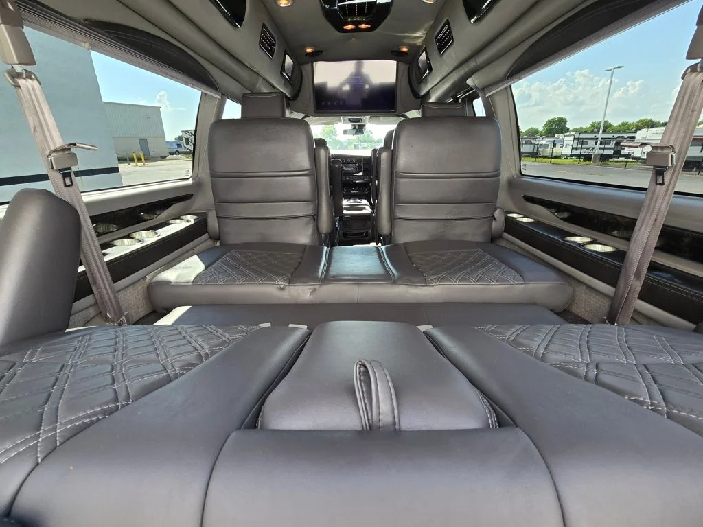 Used 2022 Black Chevrolet Explorer Limited SE image 7