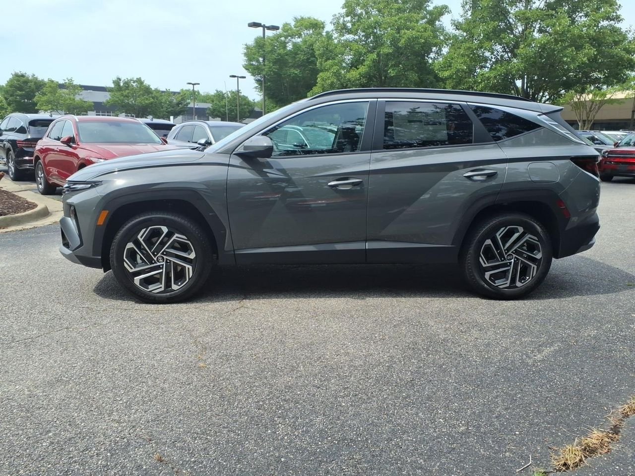 New 2026 Hampton Gray Hyundai SEL Plus AWD image 10