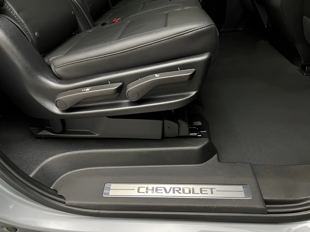 Used 2025 Sterling Gray Metallic Chevrolet Z71 image 20