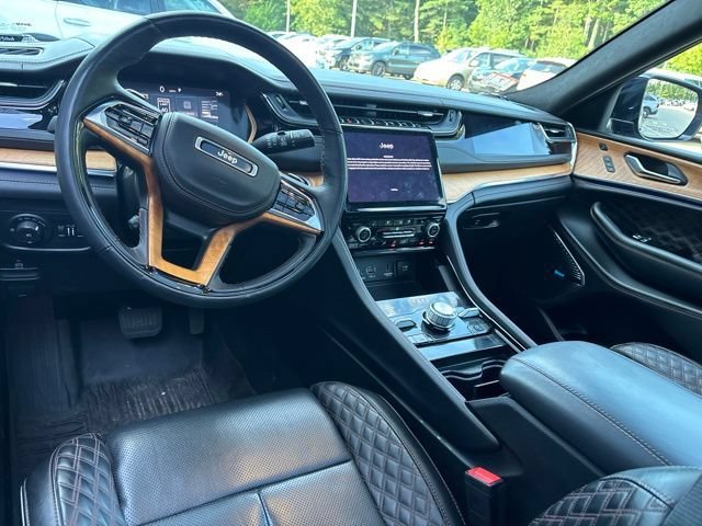 Used 2023 Diamond Black Crystal Pearlcoat Jeep Summit Reserve image 13
