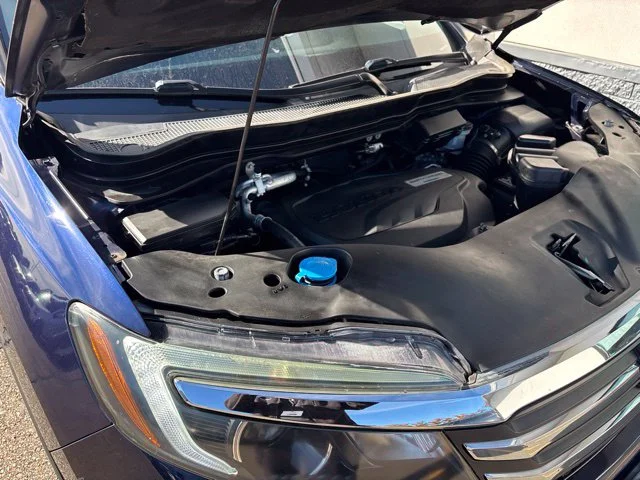 Certified Used 2016 Blue Honda EX image 18