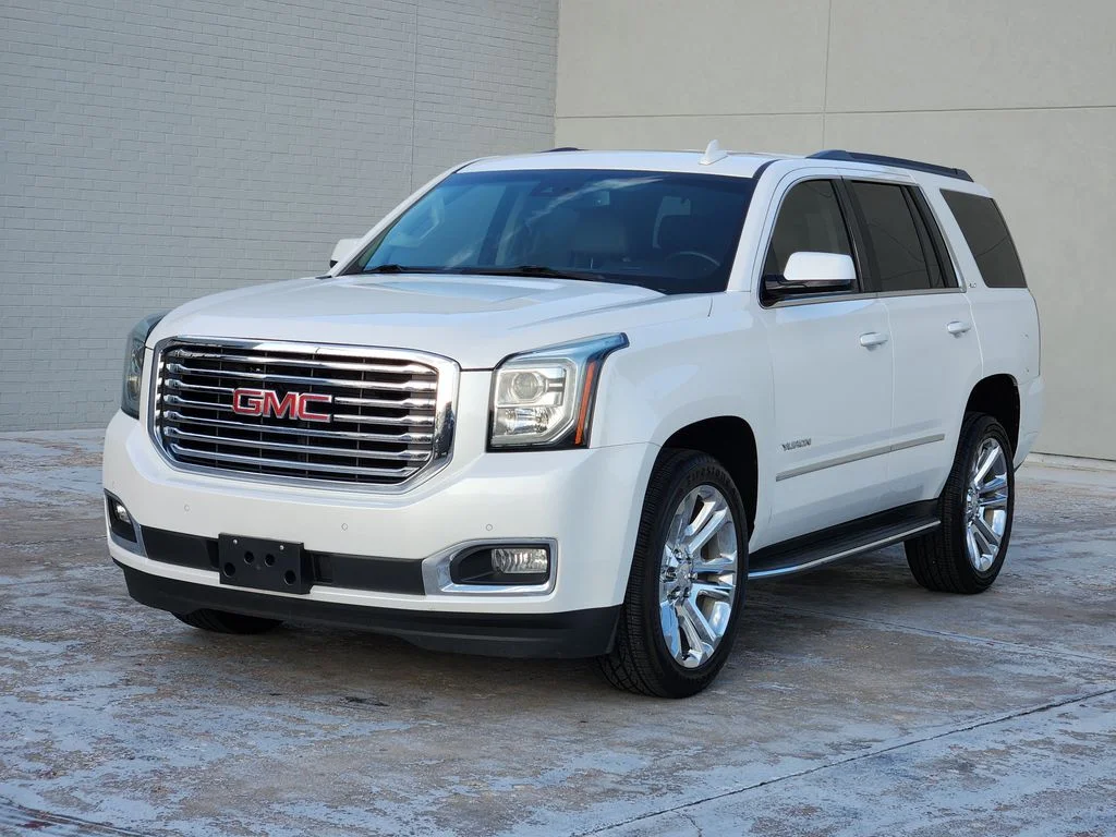 Used 2018 White Frost Tricoat GMC SLT image 3