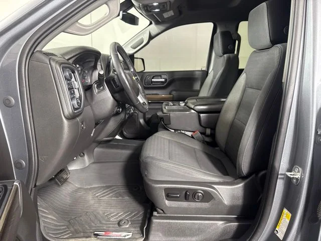Used 2020 Gray Chevrolet LT image 11