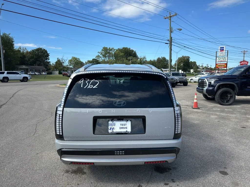 New 2026 Cyber Gray Hyundai SEL image 7