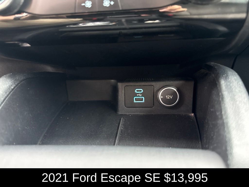 Used 2021 Oxford White Ford SE image 27