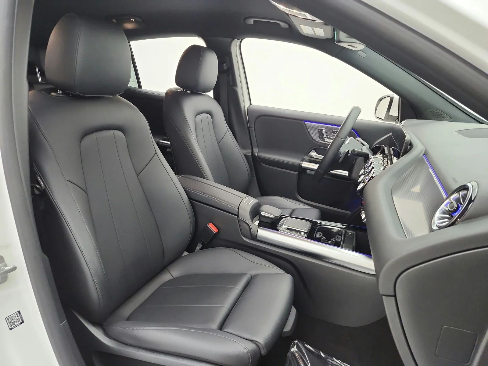 Used 2023 Polar White Mercedes-Benz GLA 250 SUV image 26