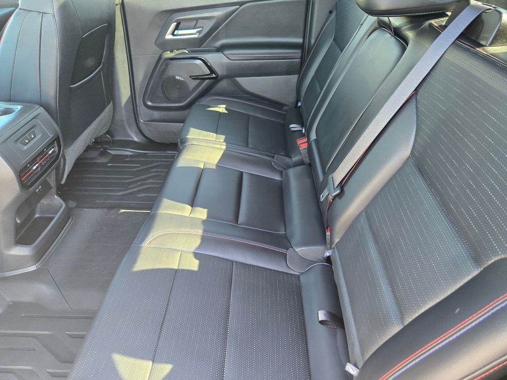 Used 2025 White Chevrolet RST image 9