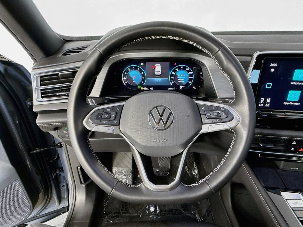 Used 2024 Gray Volkswagen 2.0T SE w/Technology image 11